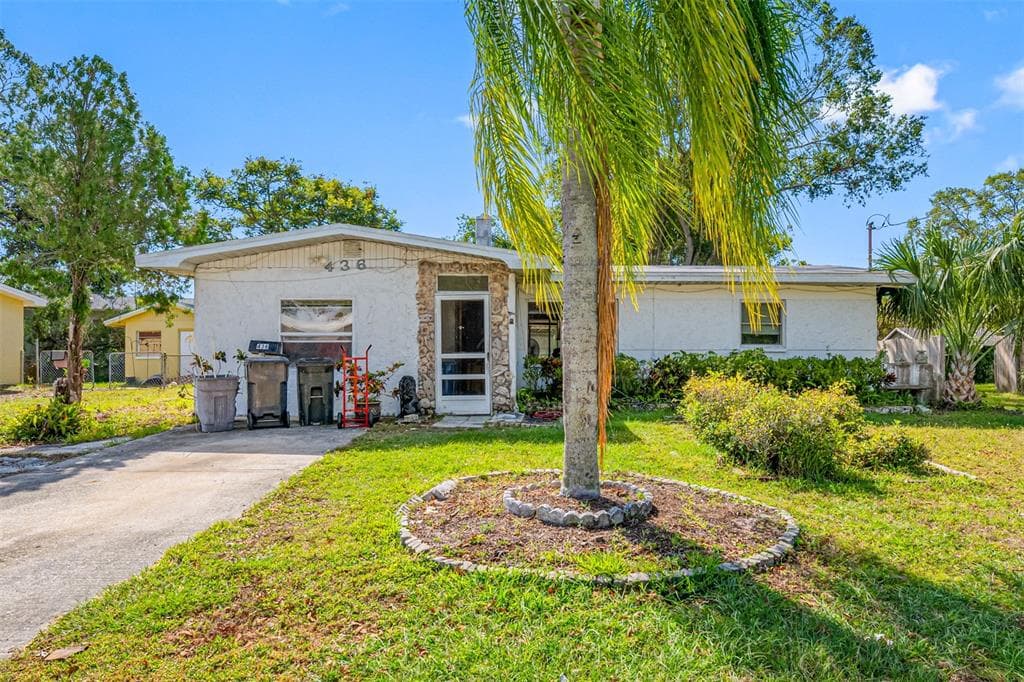 436 COUNTRY CLUB DRIVE OLDSMAR, FL 34677