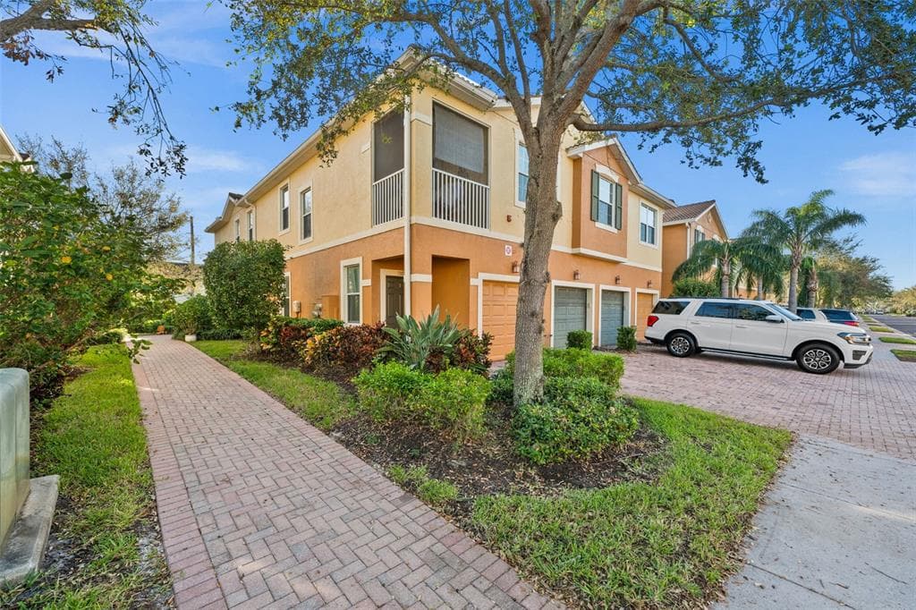 7798 MOONSTONE DRIVE UNIT 6-101 SARASOTA, FL 34233