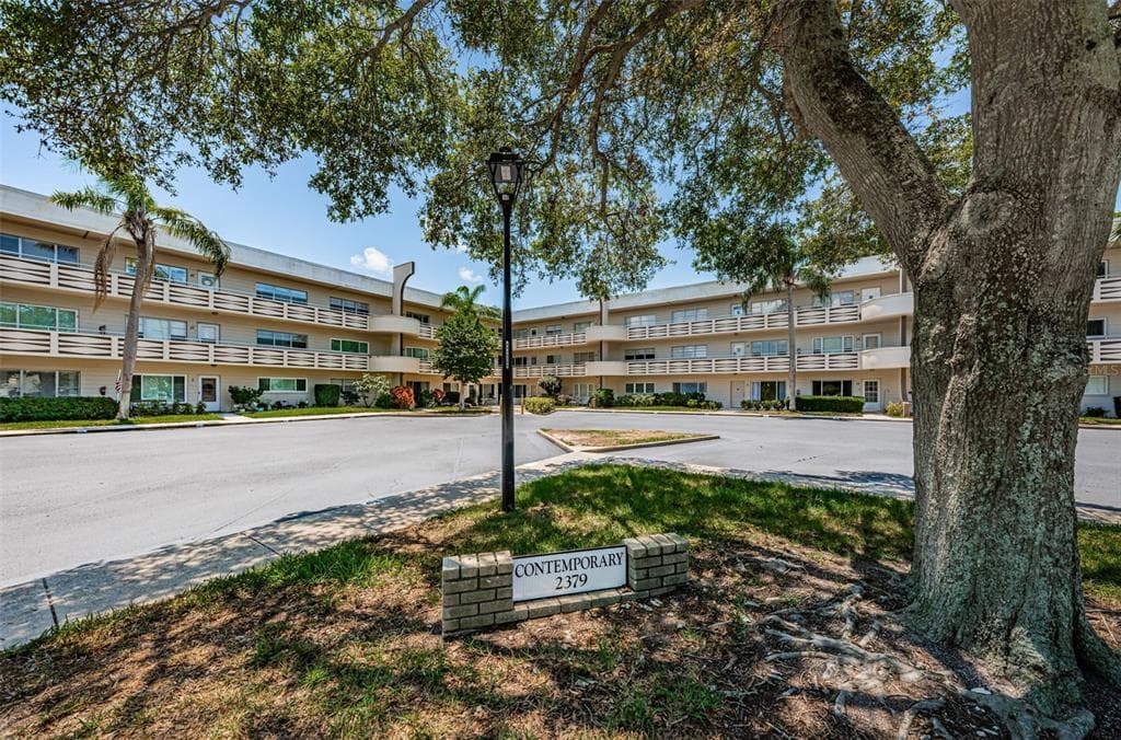 2379 FINLANDIA LANE UNIT 17 CLEARWATER, FL 33763