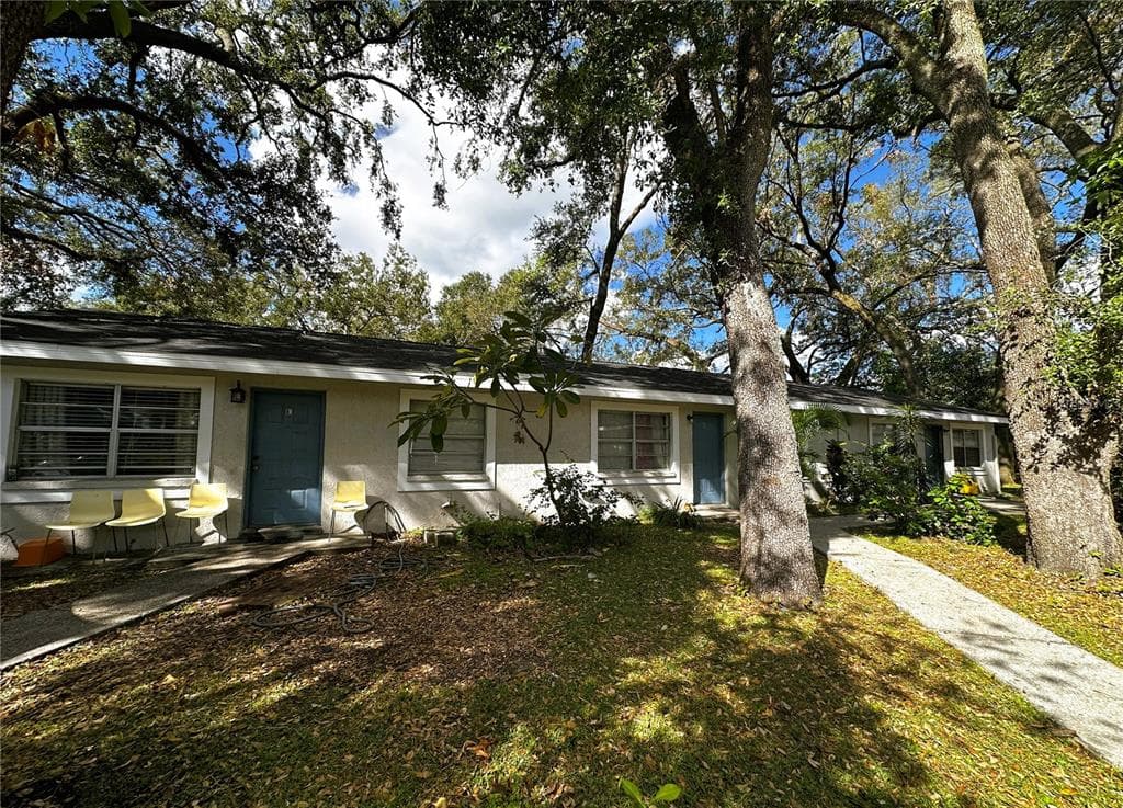 109 W 131ST AVENUE TAMPA, FL 33612