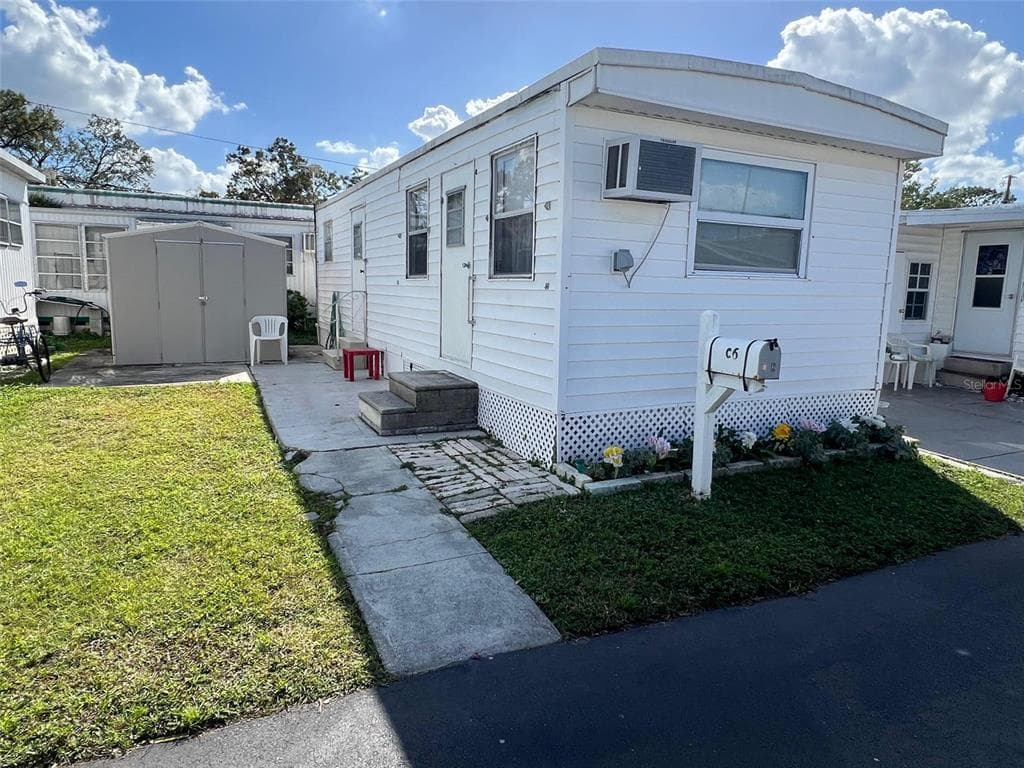 12674 SEMINOLE BOULEVARD UNIT C6 LARGO, FL 33778