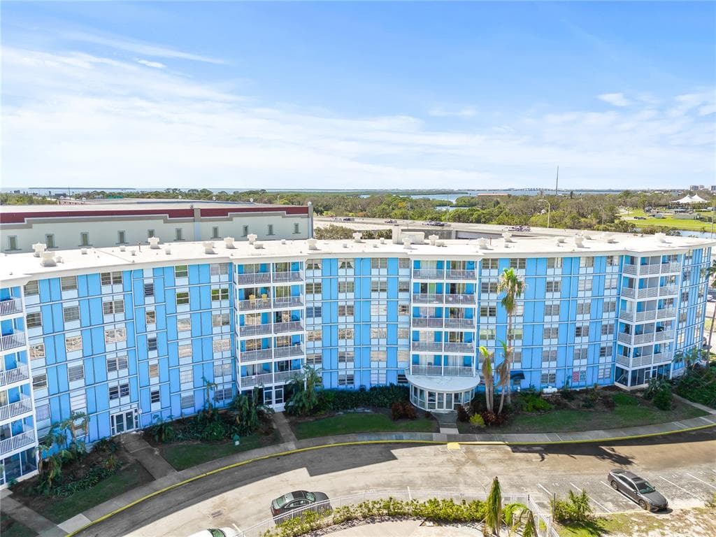 3315 58TH AVENUE S UNIT 309 ST PETERSBURG, FL 33712