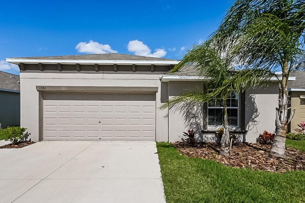 1784 BROAD WINGED HAWK DRIVE RUSKIN, FL 33570