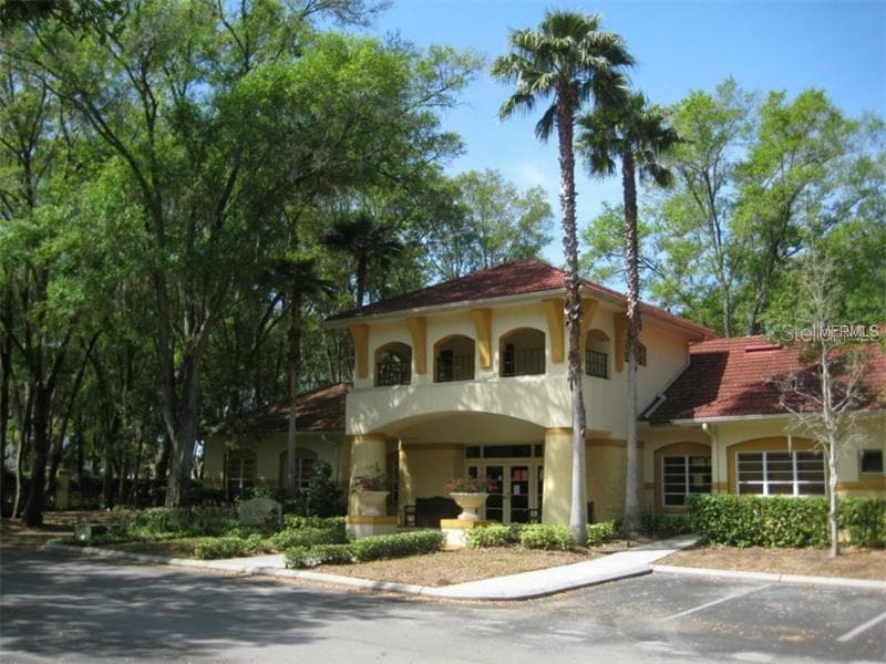 5602 PINNACLE HEIGHTS CIRCLE UNIT 208 TAMPA, FL 33624