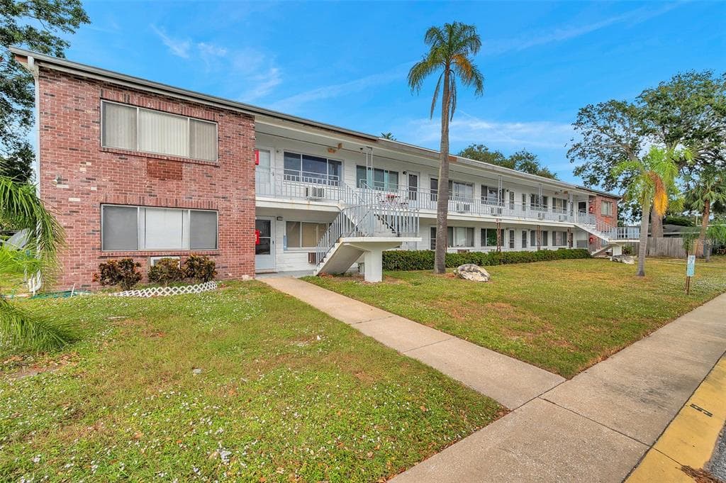 2366 SHELLEY STREET UNIT 14 CLEARWATER, FL 33765