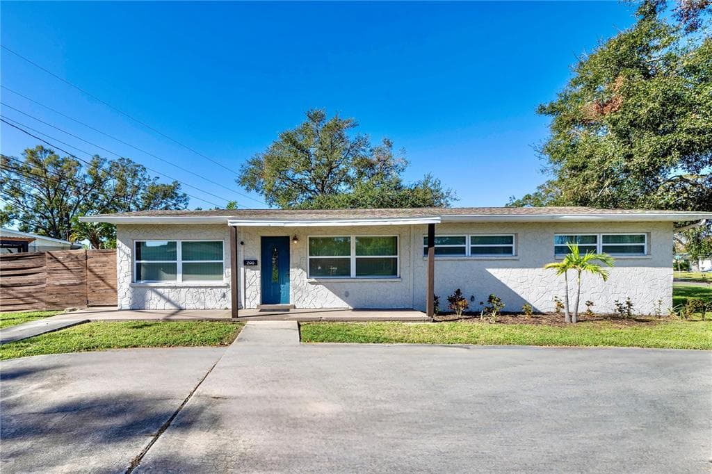 2590 55TH STREET N ST PETERSBURG, FL 33710