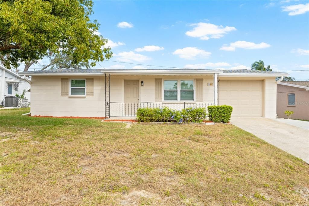 5025 GENESIS AVENUE HOLIDAY, FL 34690