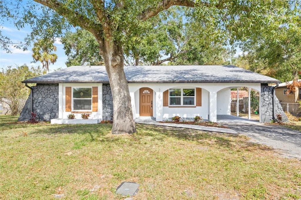 3119 W VARN AVENUE TAMPA, FL 33611