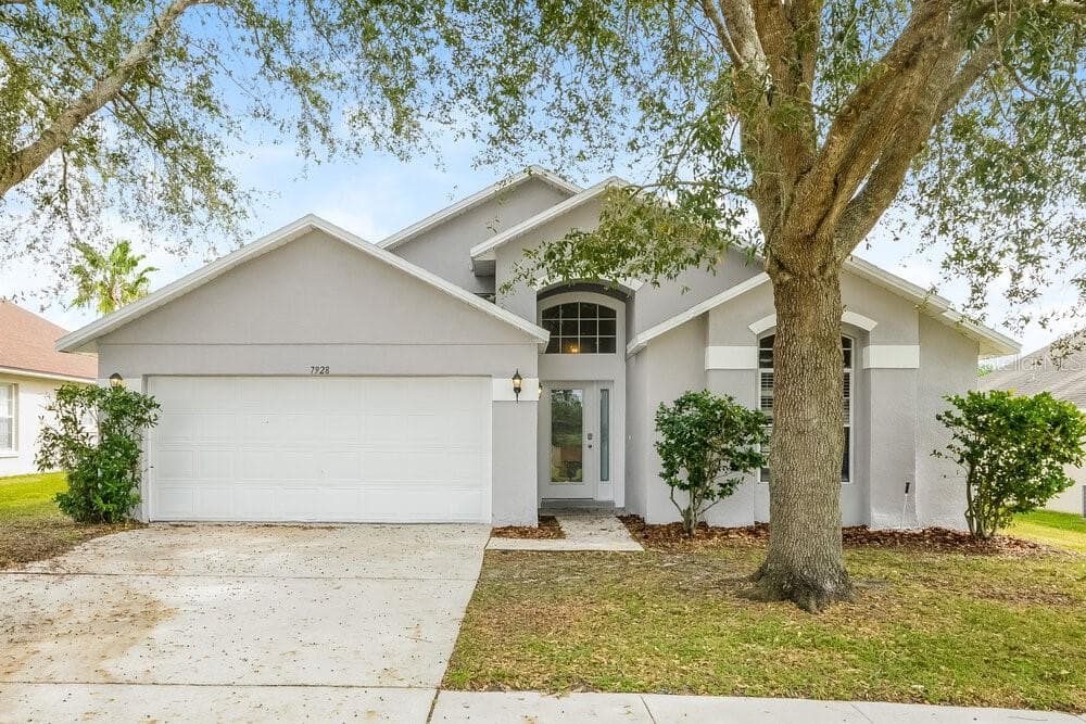 7928 MAGNOLIA BEND COURT KISSIMMEE, FL 34747