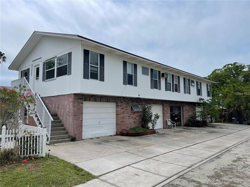 13288 4TH STREET E MADEIRA BEACH, FL 33708
