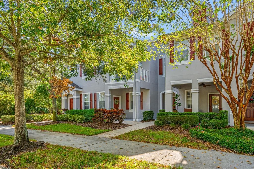 9418 W PARK VILLAGE DRIVE UNIT 103 TAMPA, FL 33626