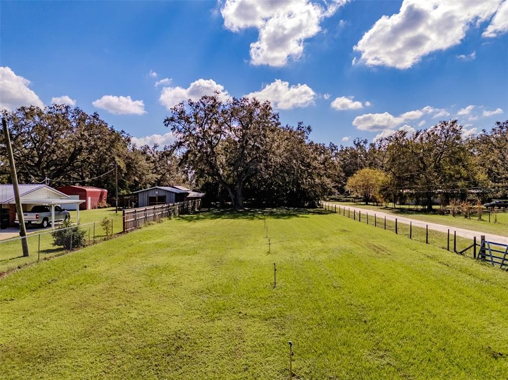3202 GLOVER FARM ROAD PLANT CITY, FL 33565