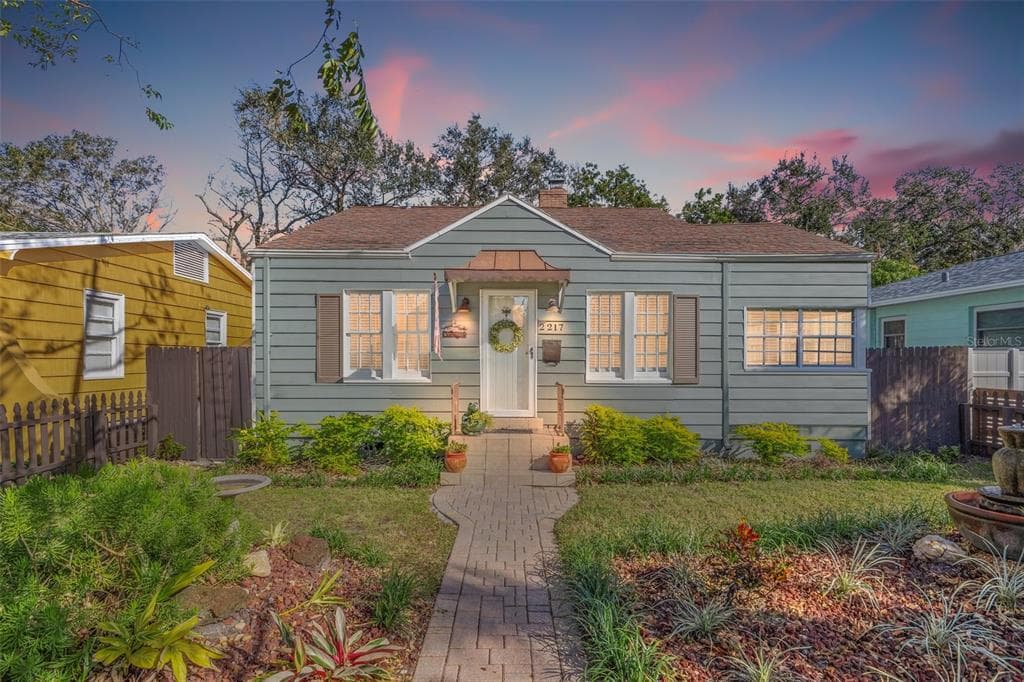 2217 7TH AVENUE N ST PETERSBURG, FL 33713