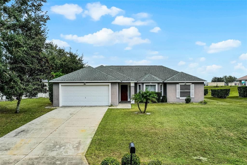 10340 VISTA PINES LOOP CLERMONT, FL 34711