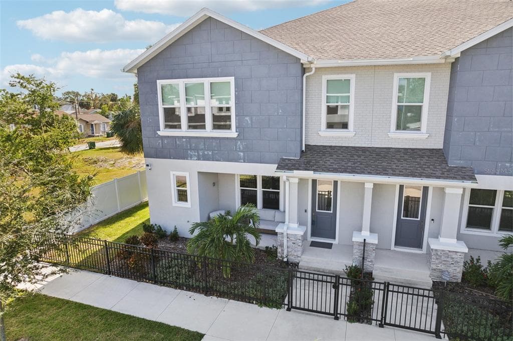 2704 W FIG STREET UNIT 1 TAMPA, FL 33609