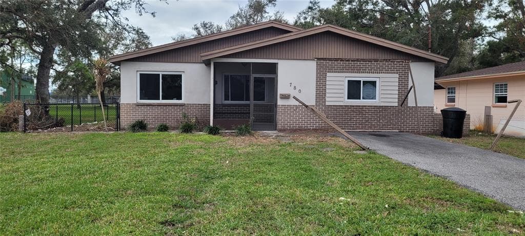 780 58TH AVENUE NE ST PETERSBURG, FL 33703