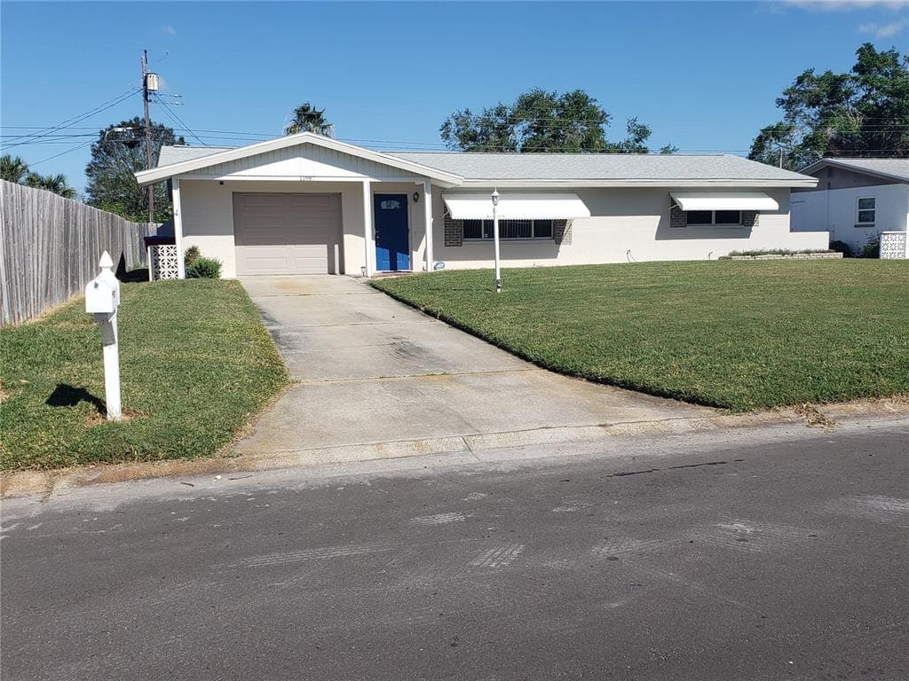 11987 82ND AVENUE SEMINOLE, FL 33772