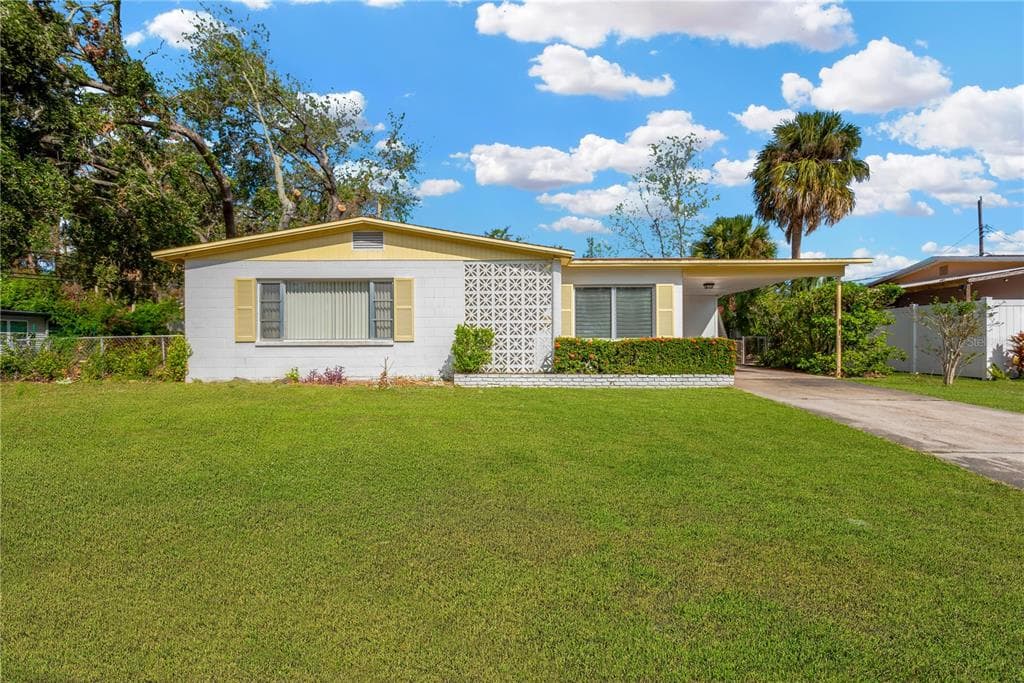 8003 W POWHATAN AVENUE TAMPA, FL 33615