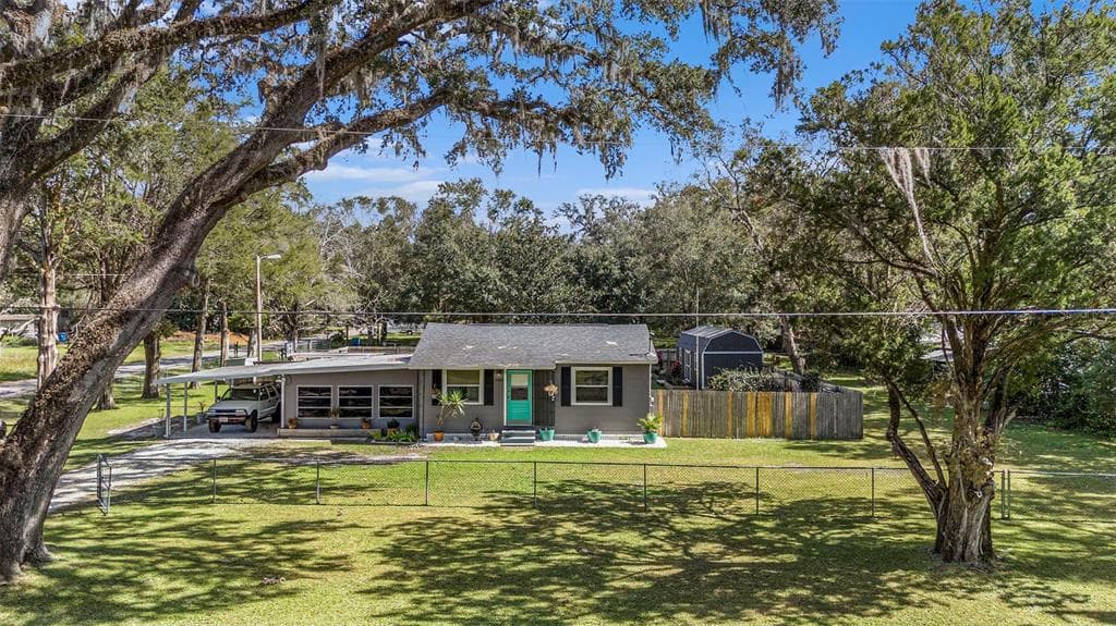 3284 DEEPWOOD STREET BROOKSVILLE, FL 34604