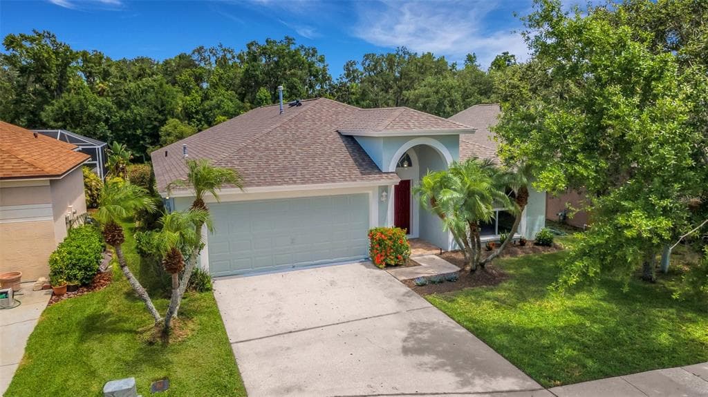 27542 SKY LAKE CIRCLE WESLEY CHAPEL, FL 33544