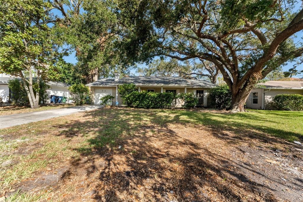 5303 W CLEVELAND STREET TAMPA, FL 33609