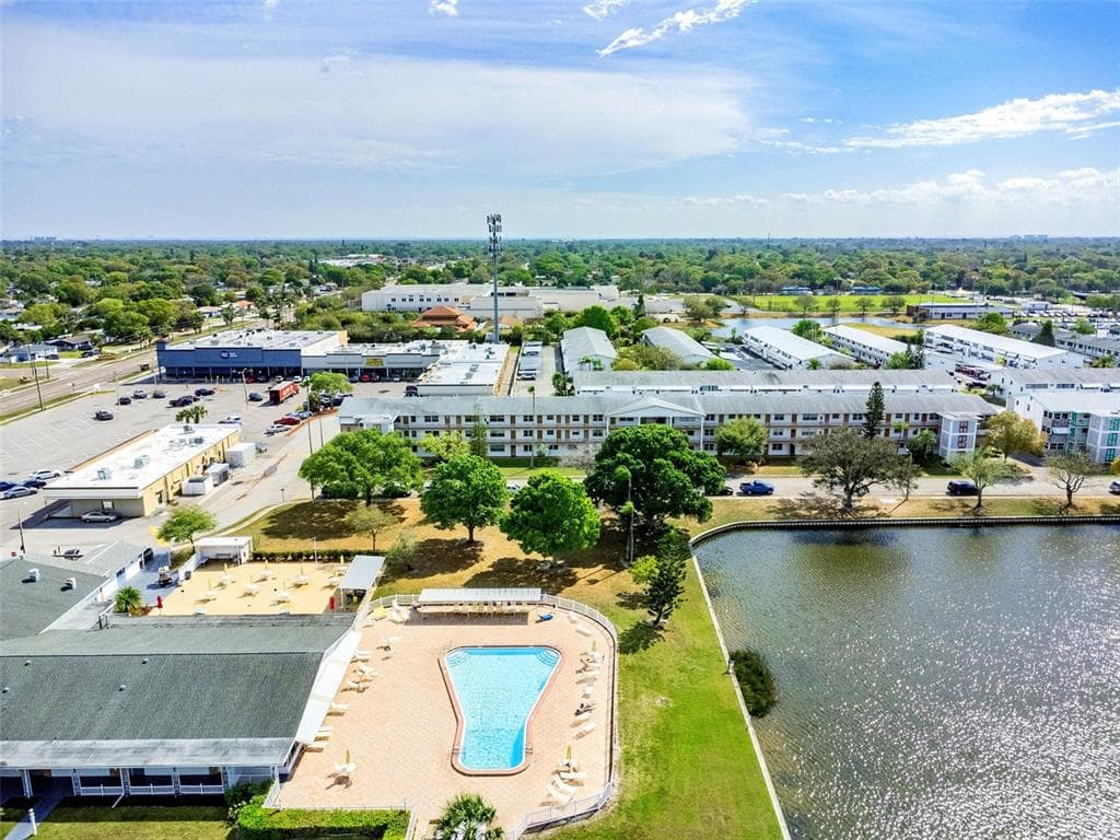 5875 21ST STREET N UNIT 15L ST PETERSBURG, FL 33714