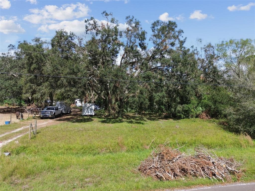 1619 BUTCH CASSIDY TRAIL WIMAUMA, FL 33598
