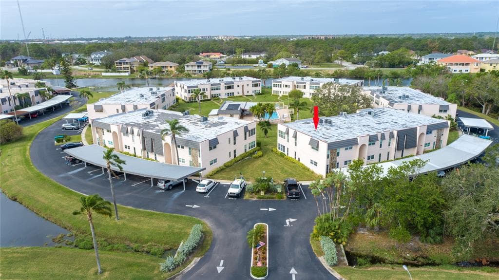 201 FERNWOOD CIRCLE UNIT 201 SEMINOLE, FL 33777
