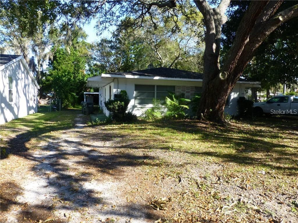 416 4TH STREET NW LARGO, FL 33770