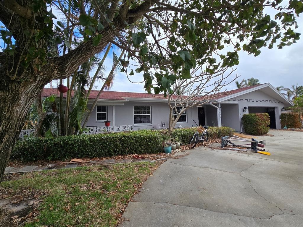 6496 FAIRWAY VIEW BOULEVARD S ST PETERSBURG, FL 33707