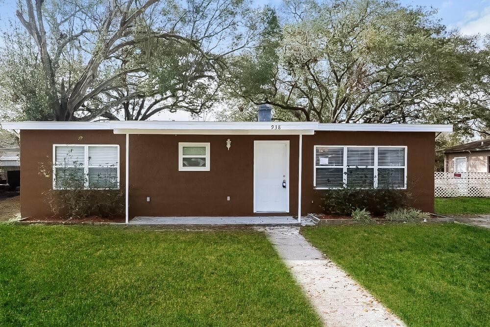 938 GOLDEN RULE COURT S LAKELAND, FL 33803
