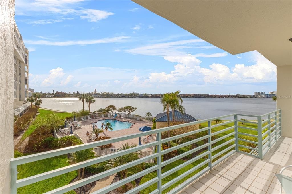 7974 SAILBOAT KEY BOULEVARD S UNIT 201