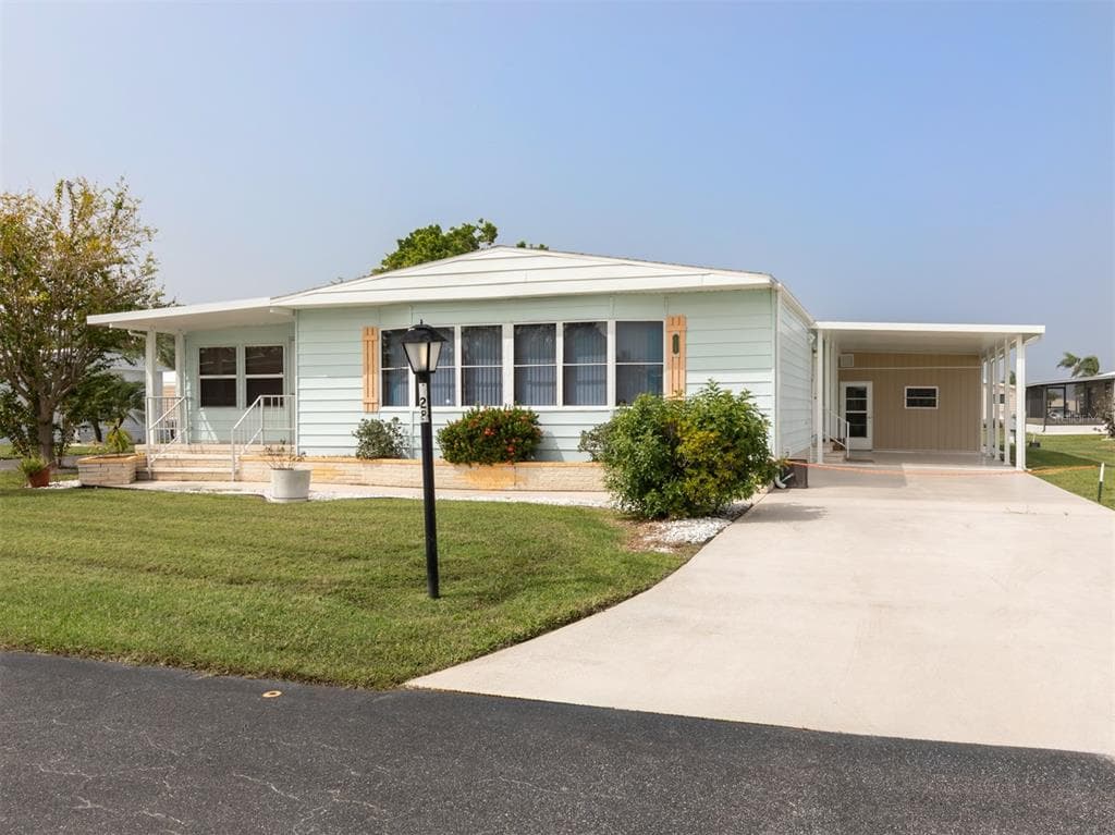628 LA JOLLA CIRCLE NORTH PORT, FL 34287
