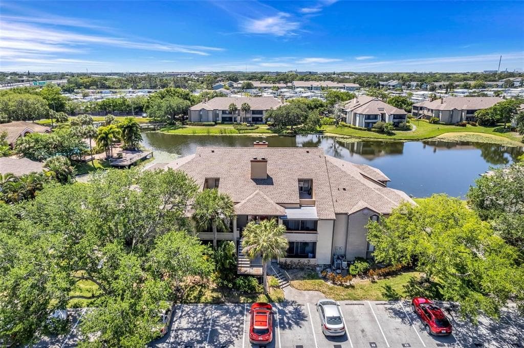 10263 GANDY BOULEVARD N UNIT 216 ST PETERSBURG, FL 33702