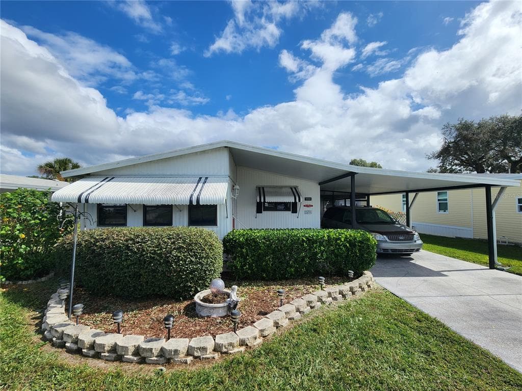 5550 CHEYENNE STREET ZEPHYRHILLS, FL 33542