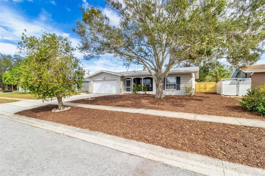 10889 HAMMOCK DR