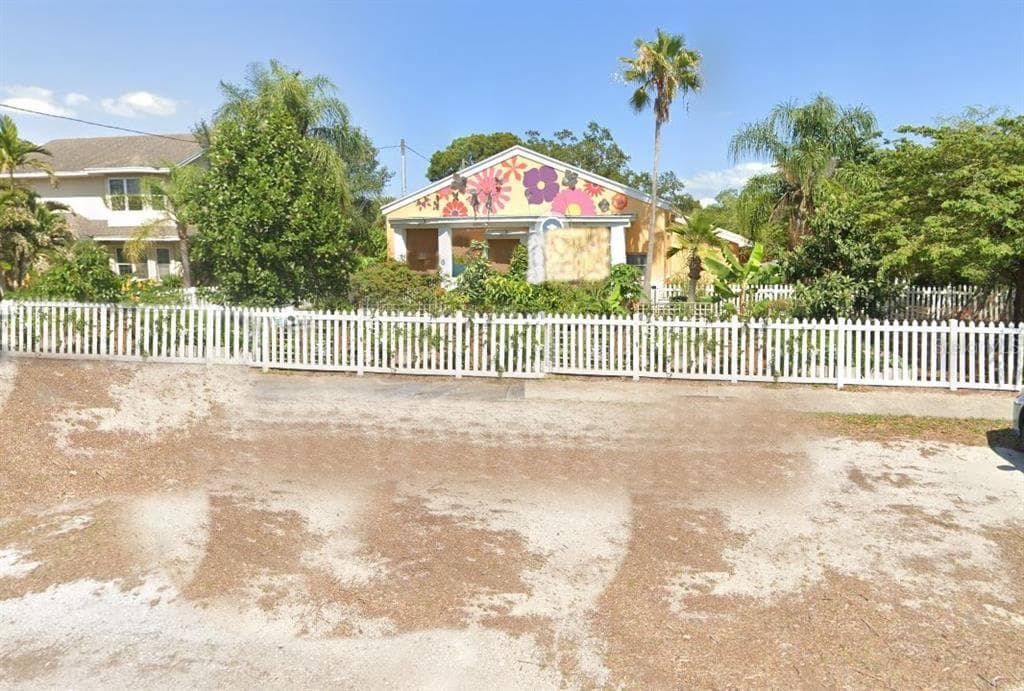 2624 54TH STREET S GULFPORT, FL 33707