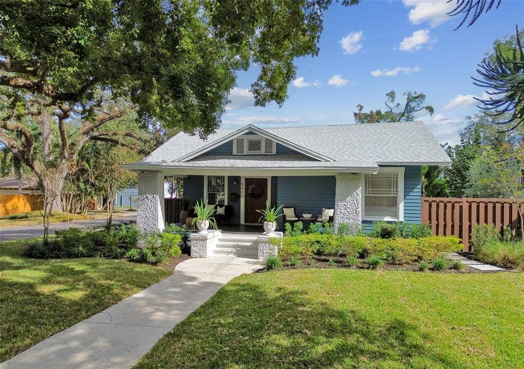 5409 N SEMINOLE AVENUE TAMPA, FL 33604