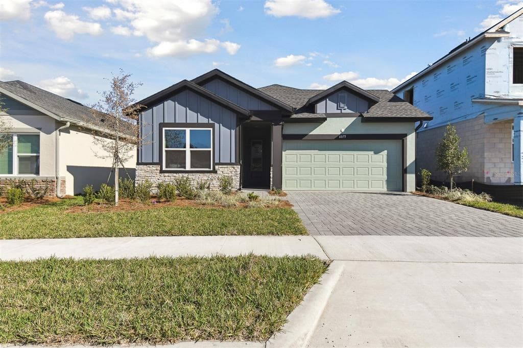 6075 SACRED OAK AVENUE MOUNT DORA, FL 32757