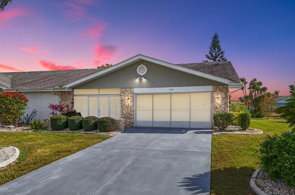 1321 BLUEWATER DRIVE SUN CITY CENTER, FL 33573