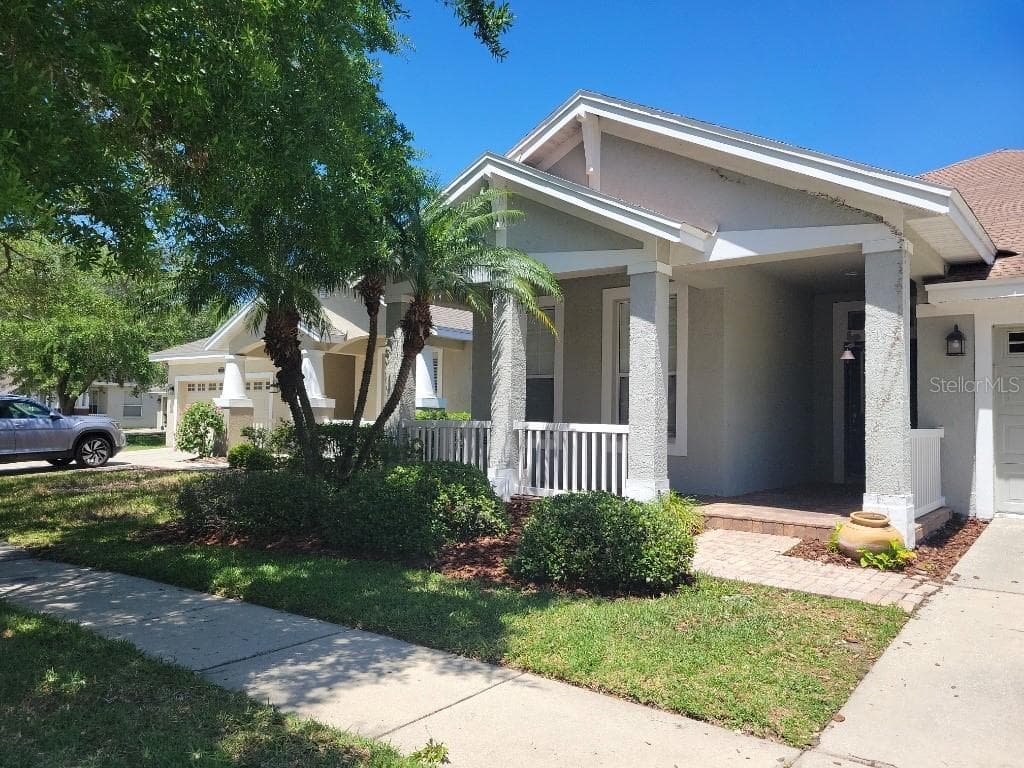 5015 SKY BLUE DRIVE LUTZ, FL 33558