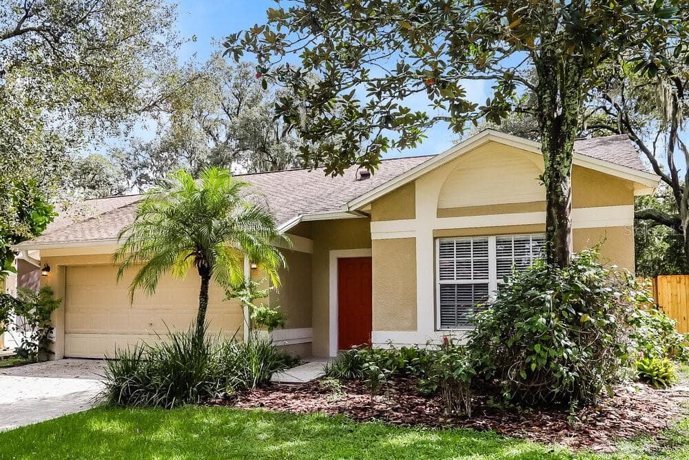 2560 WRENCREST CIRCLE VALRICO, FL 33596