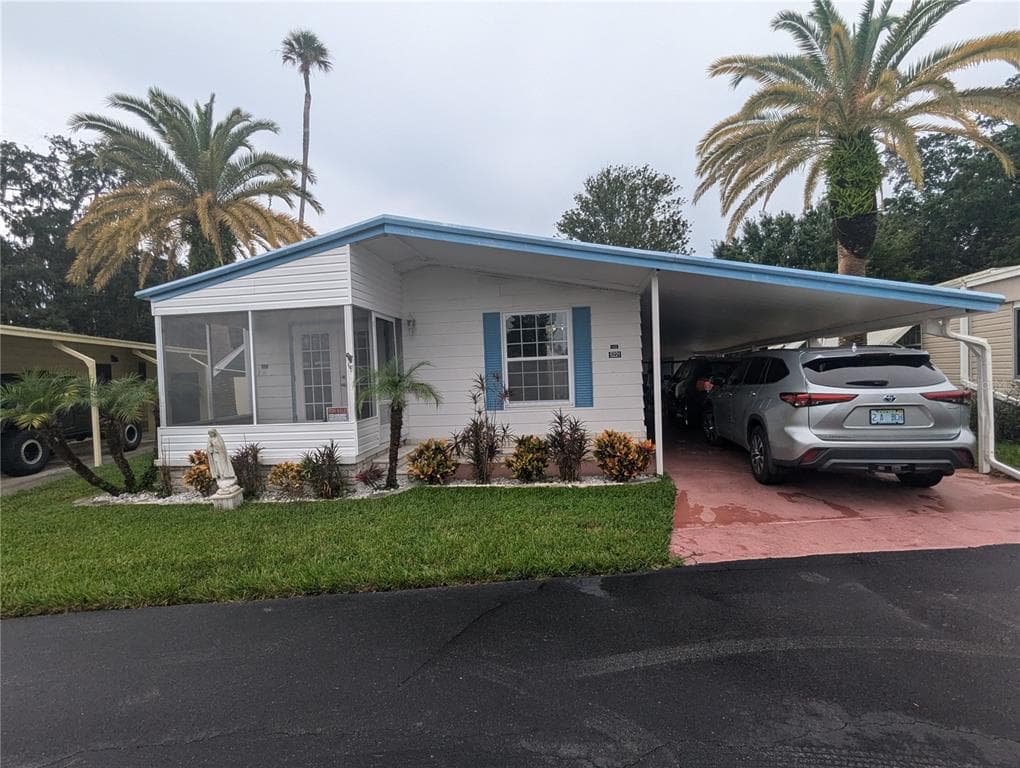 5221 POINCIANA CIRCLE NEW PORT RICHEY, FL 34653