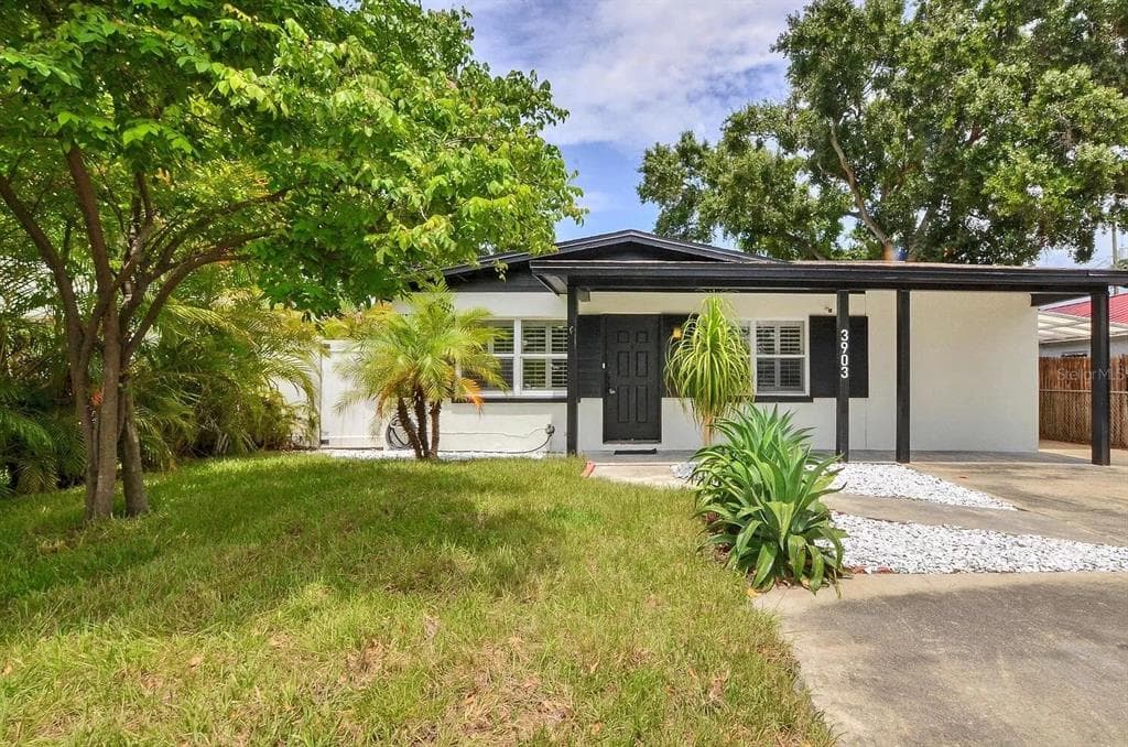 3903 W CARMEN STREET TAMPA, FL 33609