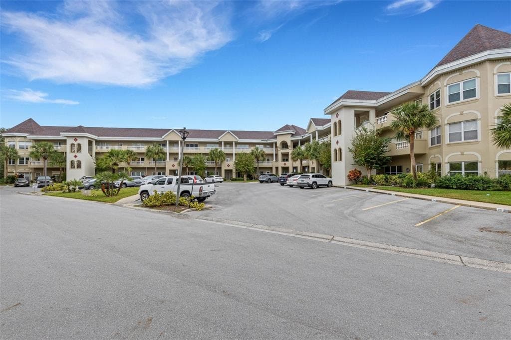 2019 UTOPIAN DRIVE W UNIT 314 CLEARWATER, FL 33763
