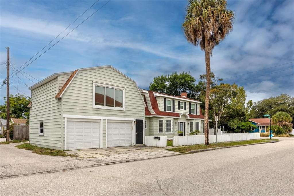 2120 1/2 10TH STREET N ST PETERSBURG, FL 33704