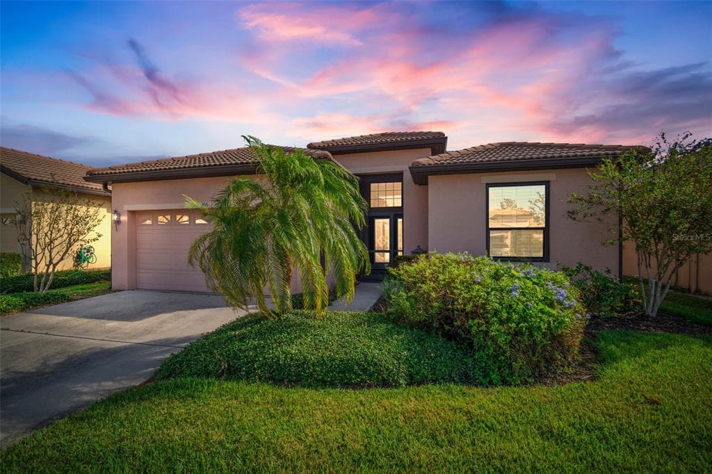 306 SILVER FALLS DRIVE APOLLO BEACH, FL 33572