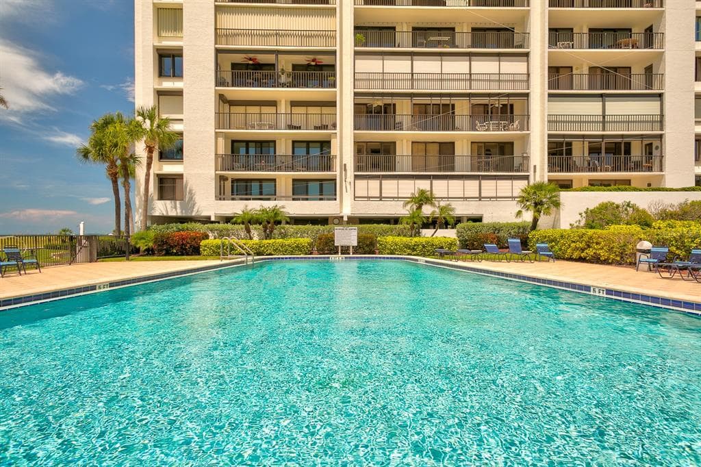 1460 GULF BOULEVARD UNIT 210 CLEARWATER BEACH, FL 33767