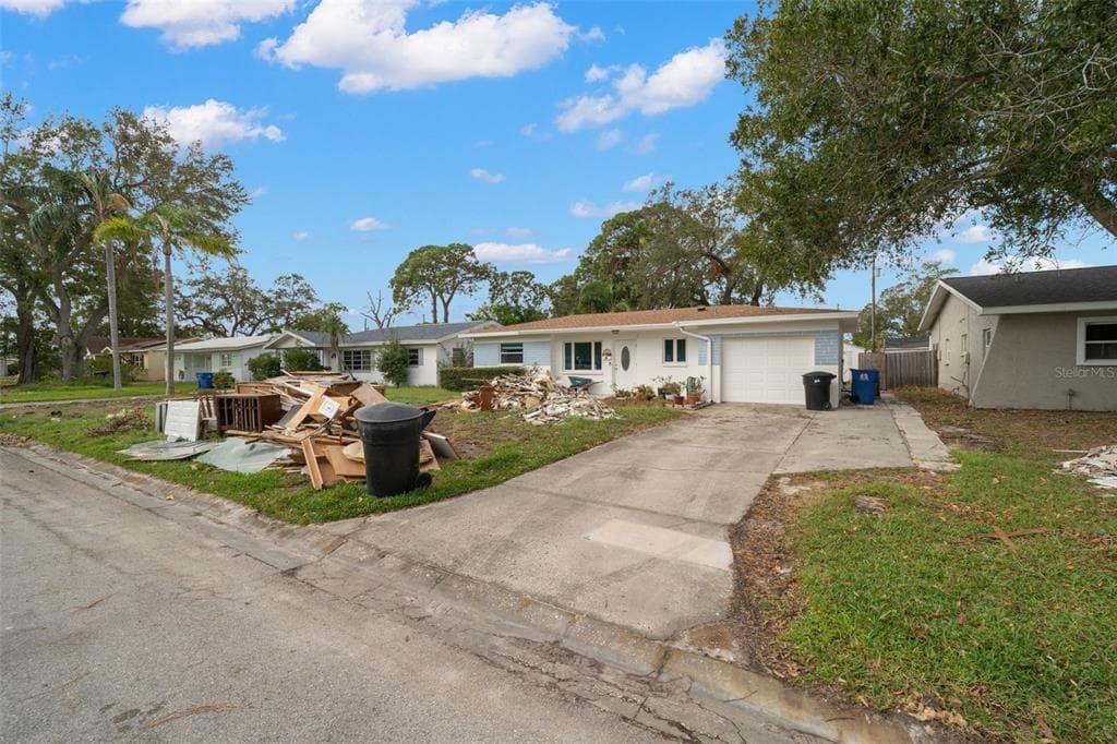 9024 2ND STREET N ST PETERSBURG, FL 33702