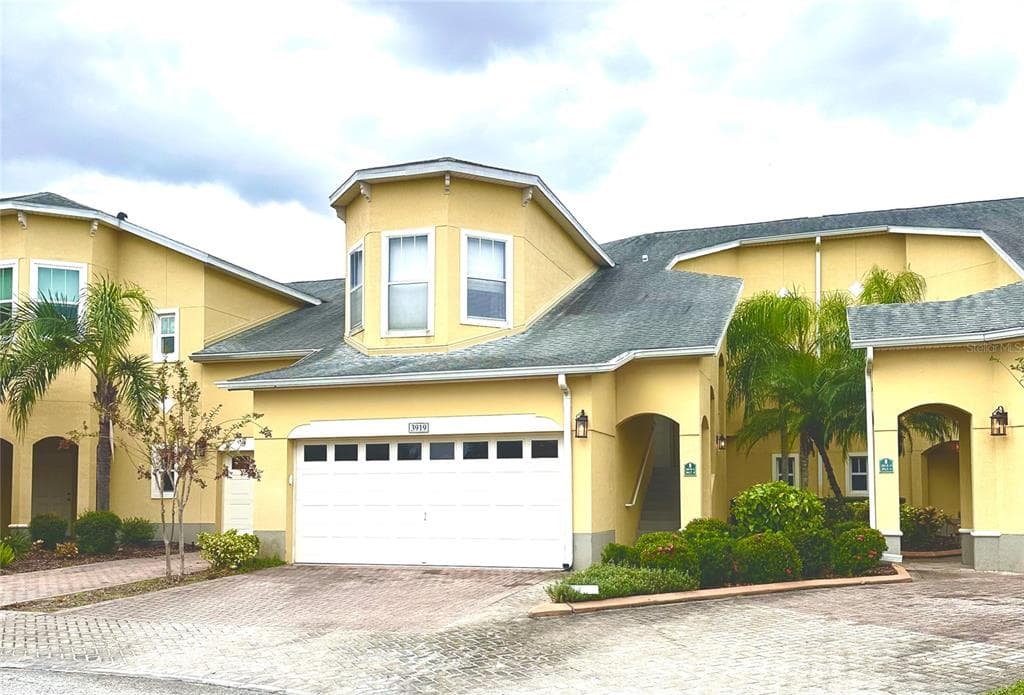 3917 SERENADE LANE LAKELAND, FL 33811
